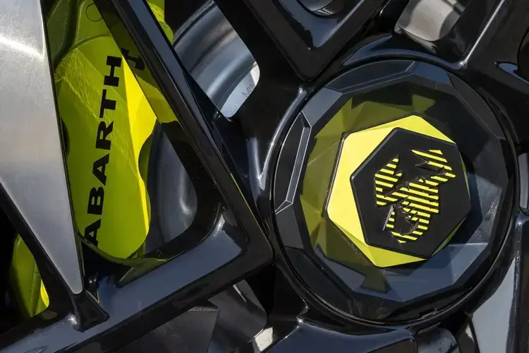 Abarth 600e Hatchback