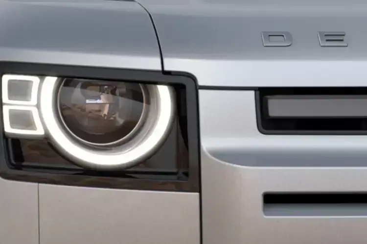 Land Rover Defender SUV