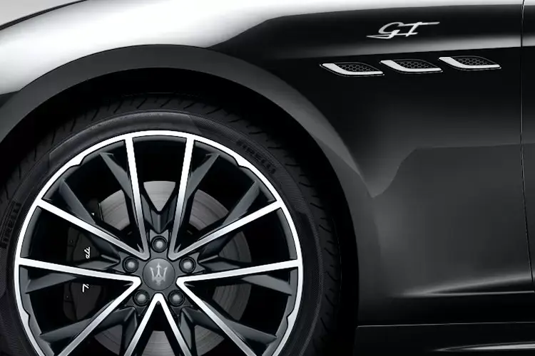 Maserati Ghibli Saloon