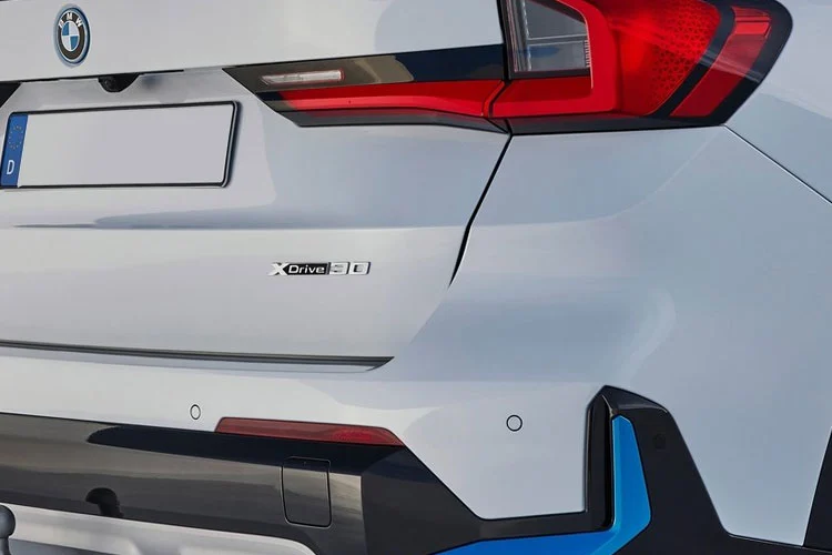 BMW iX1 SUV