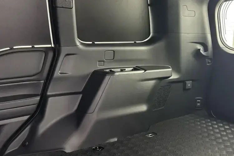 Toyota Land Cruiser Small Van