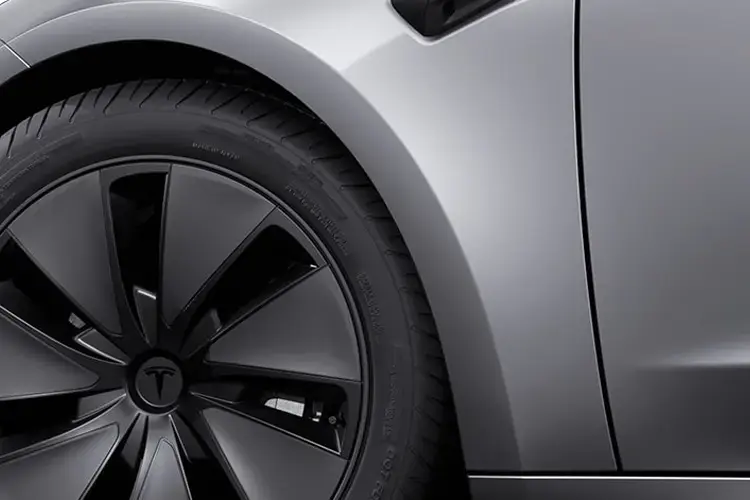 Tesla Model 3 Saloon