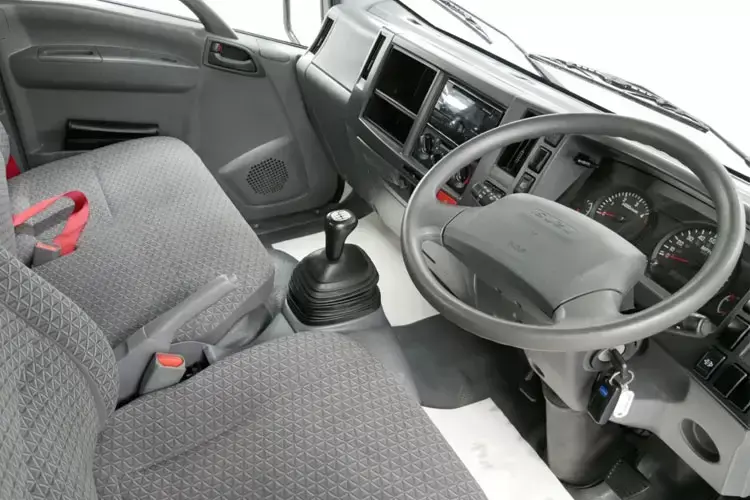Isuzu Truck N35 Chassis Cab
