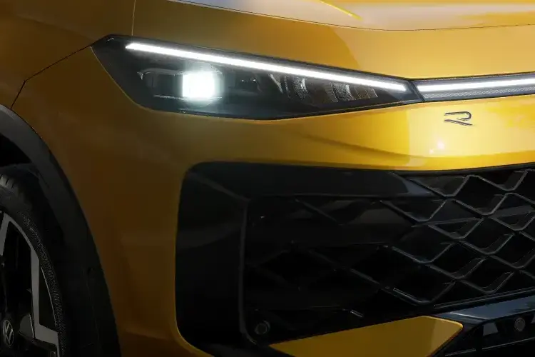 Volkswagen T-Roc SUV