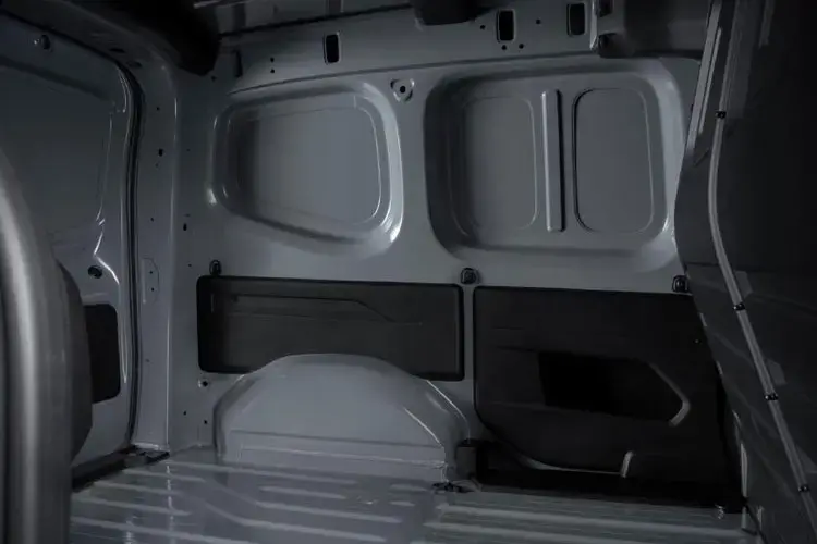 Nissan Townstar Crew Van